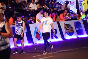 BIB: 
                            <button type="button" onclick="openModal(24232005)" class="btn btn-primary btn-sm float-right btn-popup" data-toggle="modal" data-target=".modal-high-quality">
                        <i class="fas fa-shopping-cart"></i> Add to Cart
                    </button>
                                            <button type="button" onclick="isThisMe(24232005, true)" class="btn btn-success btn-sm float-right btn-popup btn-isme hidden" data-toggle="tooltip" data-placement="bottom" title="นี่คือรูปของคุณใช่ไหม คลิกที่นี่เพื่อเอาเข้าอัลบั้ม">
                        <i class="fas fa-plus"></i> Add to album
                    </button>
                    <button type="button" onclick="isThisMe(24232005, false)" class="btn btn-warning btn-sm float-right btn-popup btn-isnotme hidden">
                        <i class="fas fa-ban"></i> Remove from album
                    </button>